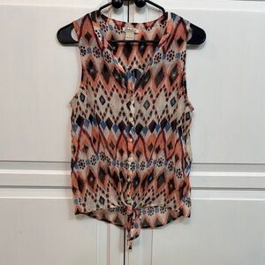 Lucky Brand Tie Front Blouse. Patterned. Size S.